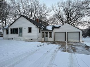 2509 Eddie St, Cedar Falls, IA 50613