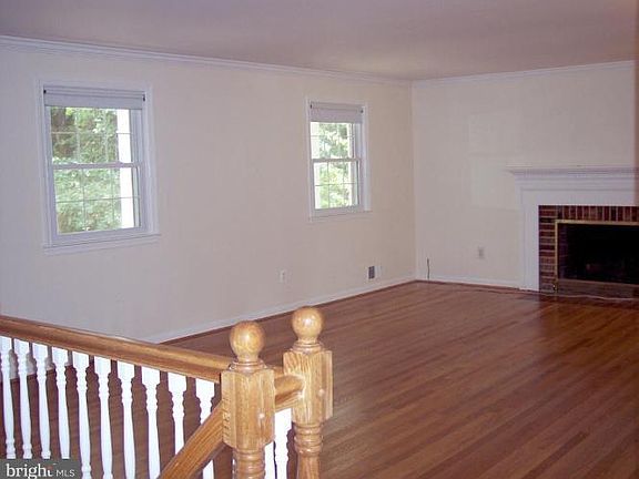 4th image of 6476 Old Dominion Dr