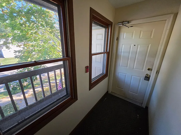 4932 Coventry Ct — Photo 7
