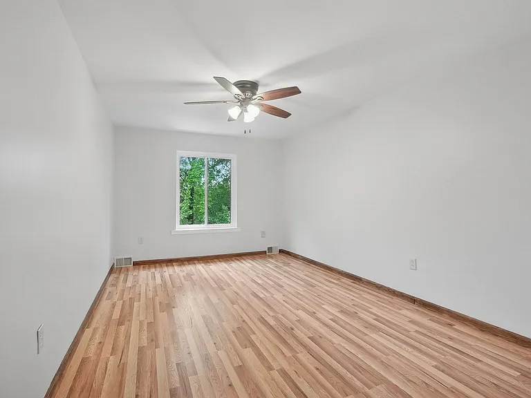 38 Park St #25H — Photo 13