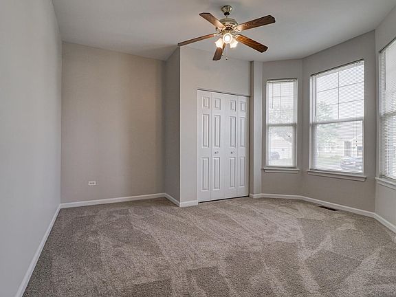 3rd image of 400 Havenwood Dr