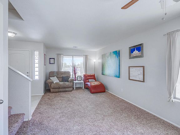 4th image of 40733 W Sanders Way