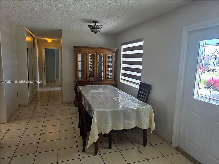 8035 NW 185th St — Photo 2