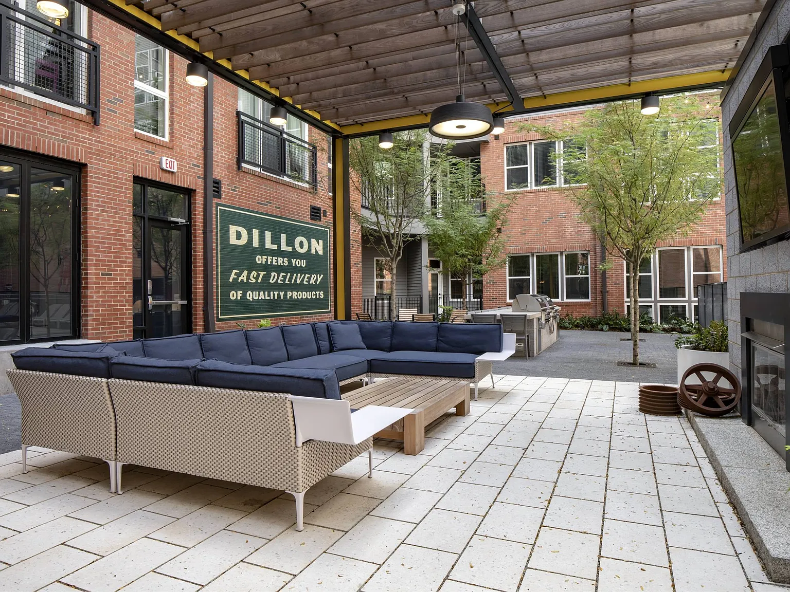 The Dillon — Photo 4