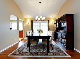 16 Grant St, New Rochelle, NY 10801