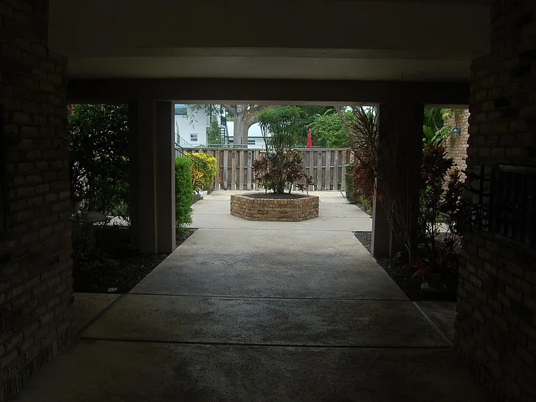 1920 Woodcrest Dr #13 — Photo 24