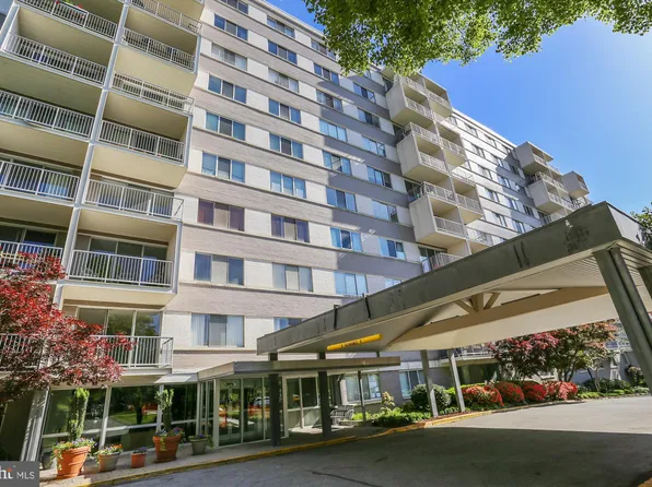 4977 Battery Ln #1-711, Bethesda, MD 20814