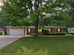 10328 Rene Dr, Clio, MI 48420