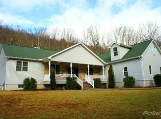 171 Five Springs Rd, Stroudsburg, PA 18360
