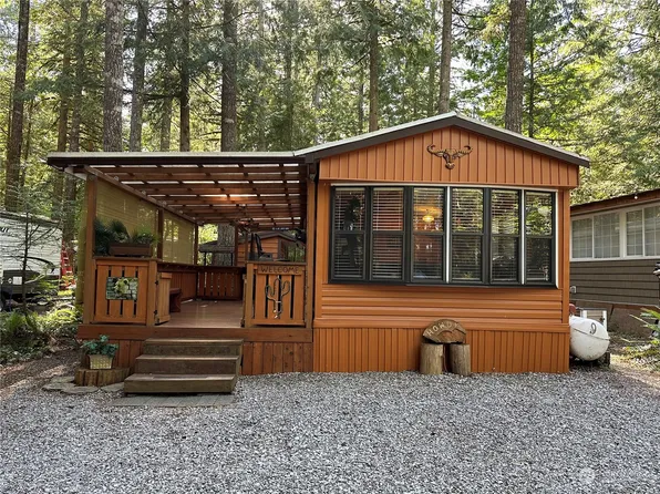 151 3 Big River Boulevard E, Deming, WA 98244