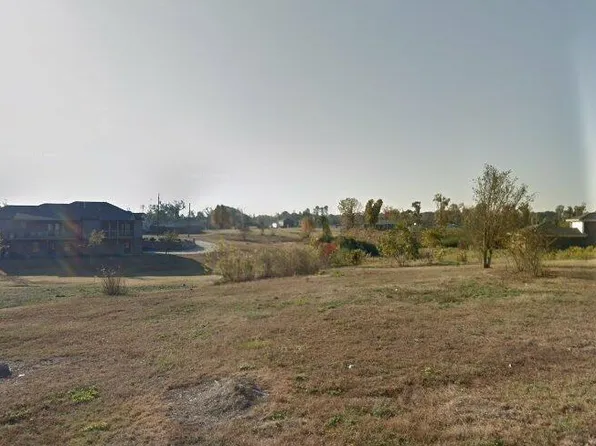 945 6th St Unit 13, Pleasant Grove, AL 35127