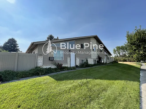 1201 N Skyline Dr #2 Photo 1