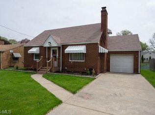 144 Perry Dr NW, Canton, OH 44708