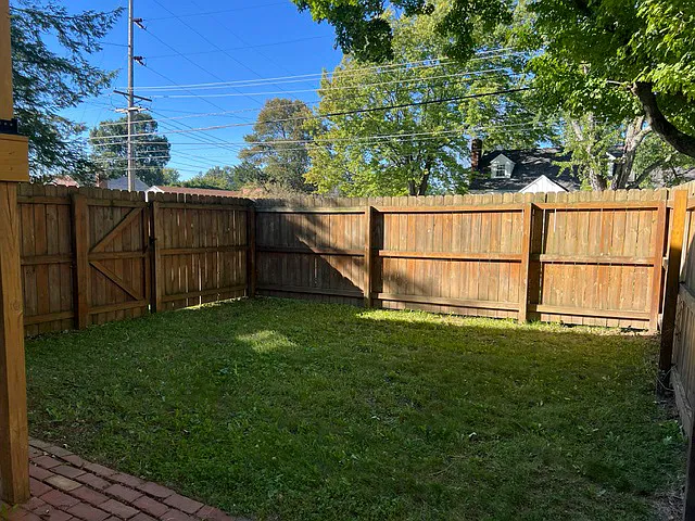 3 bed, 1.5 bath, 1440 sqft, $1,750 — Photo 3