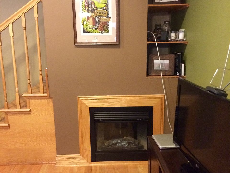1st image of 1548 W Fullerton Ave APT 2R