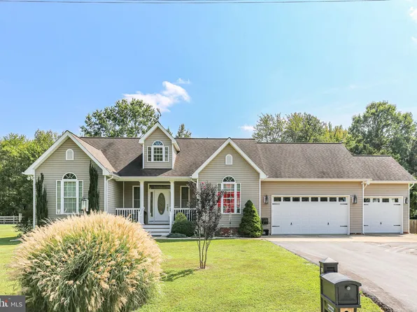 11 Woodrow Dr, Stafford, VA 22554