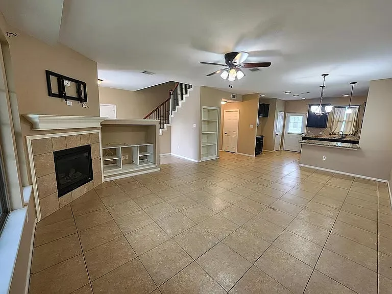 2318 Tracy Ln, Unit 2 — Photo 2