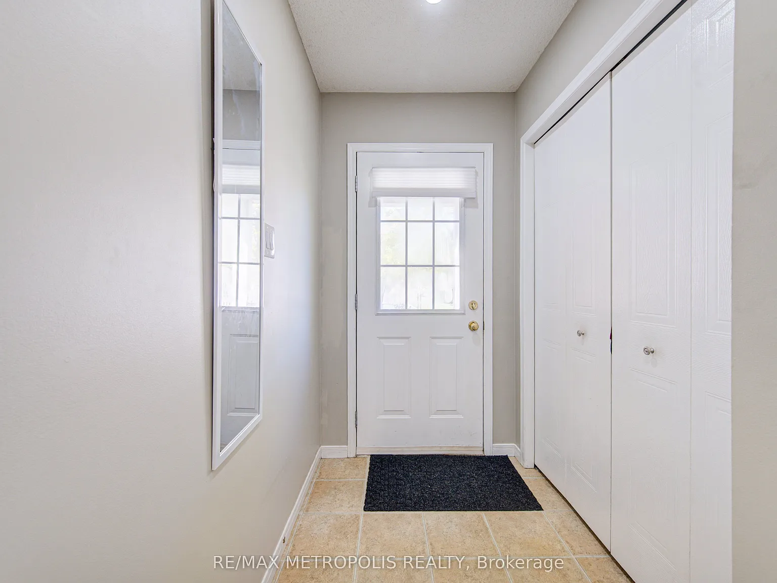 3 bed, $3,300 — Photo 4