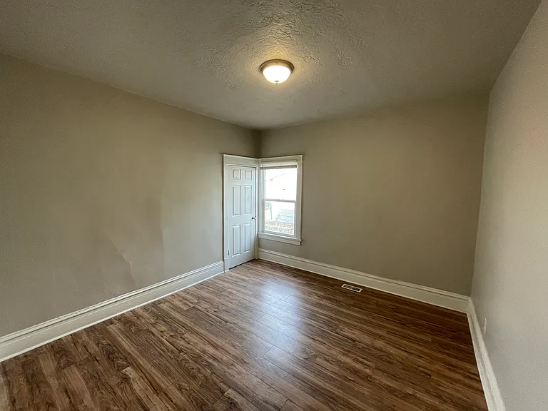 2429 B Ave — Photo 5