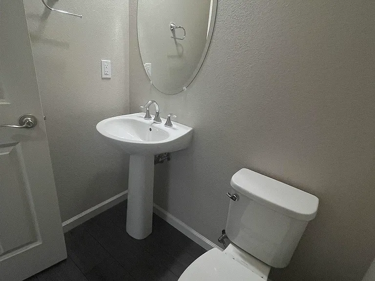 777 Country Club Dr — Photo 10