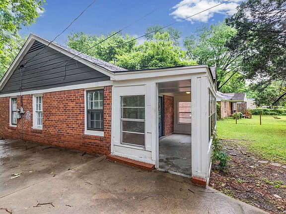 3rd image of 3636 Mallory Rd