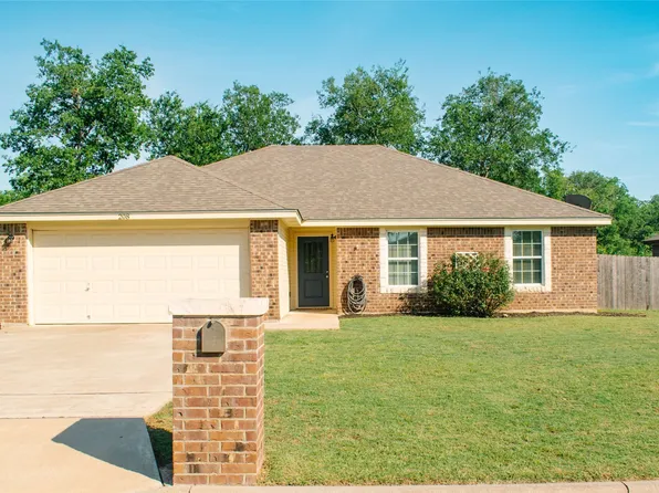 208 Woodland Blvd, Waco, TX 76705