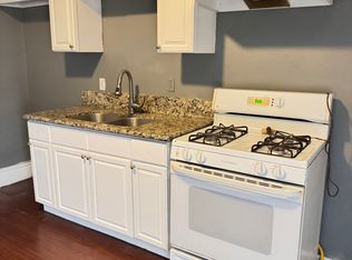 2906 6th St #B, Riverside, CA 92507