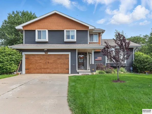 3520 N 151st Cir, Omaha, NE 68116