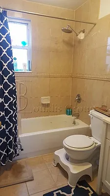 Rented by Bouklis Group | media 15