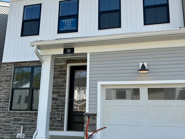 30 Alroy Rd, Malvern, PA 19355