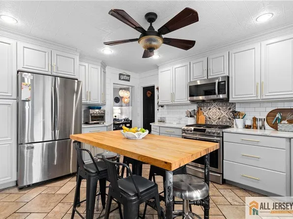 237 George St, South Amboy, NJ 08879