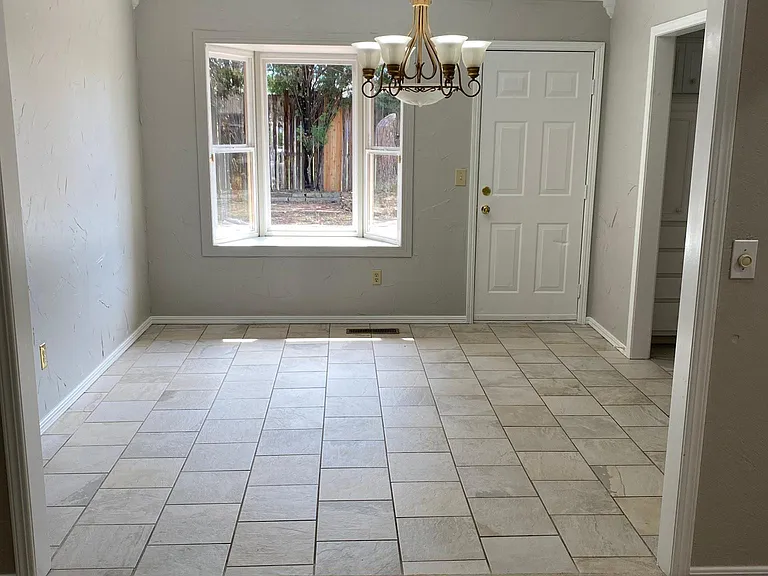 1305 Smoking Tree St — Photo 12