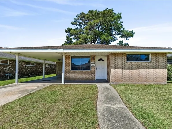 2428 Charles Dr, Chalmette, LA 70043