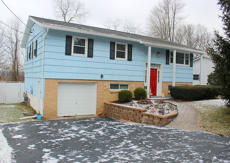 1st image of 22 Woodlawn Ave