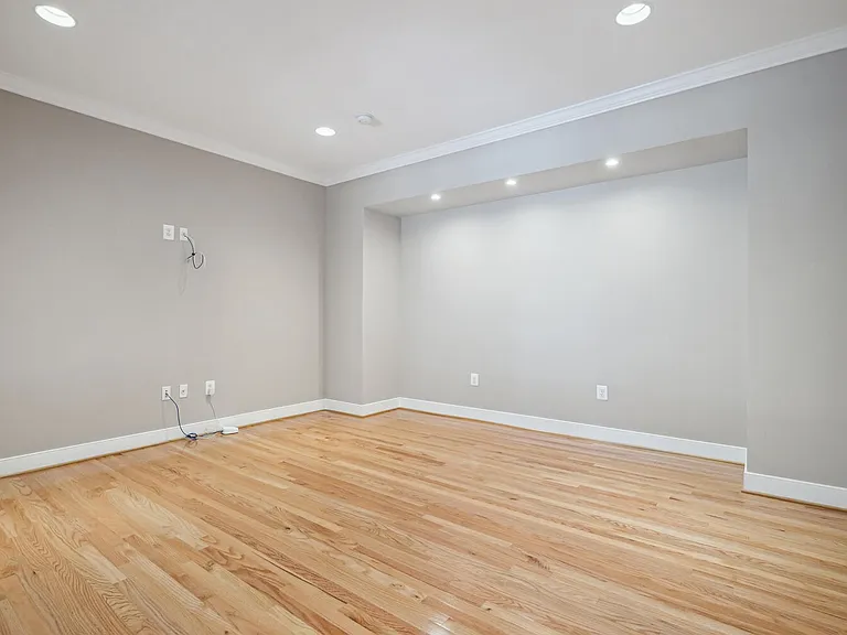 1530 Forest Villa Ln — Photo 46