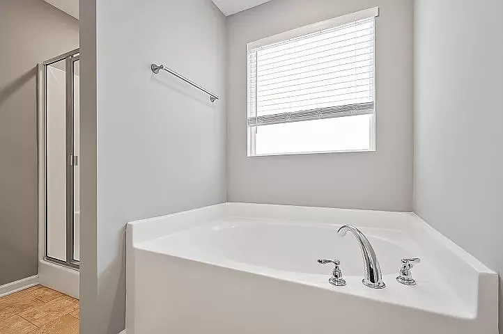 Huyana Way, Spring Hill — Photo 4
