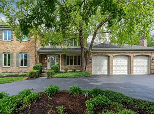 11516 Burr Oak Ln, Burr Ridge, IL 60527
