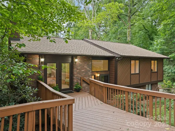 7 Mayfair Pl, Arden, NC 28704