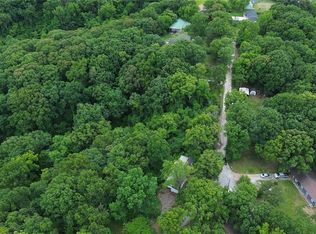 5610 Center Dr, Imperial, MO 63052