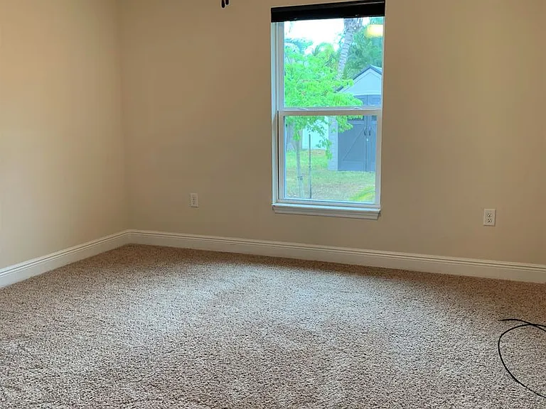 3273 SW Rosser Blvd — Photo 15