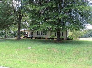 3582 Walker Cir, Lenoir, NC 28645