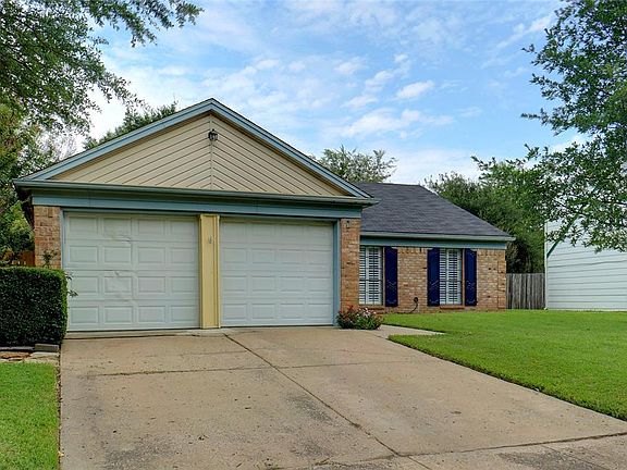 3rd image of 3949 Wrenwood Dr