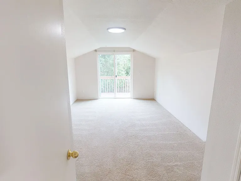 1554 SE Marion St — Photo 20