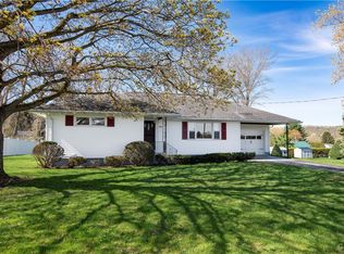 9386 Sessions Rd, Sauquoit, NY 13456