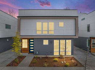 9018 15th Ave SW, Seattle, WA 98106