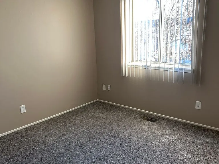 Southdale Square Apartments — Photo 112