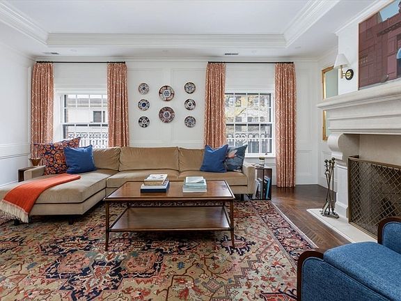2nd image of 142 Chestnut St #8-9
