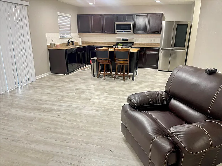 21439 Veneto Hills Ct — Photo 12