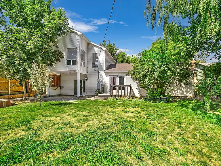 1913 Colorado Ave — Photo 41