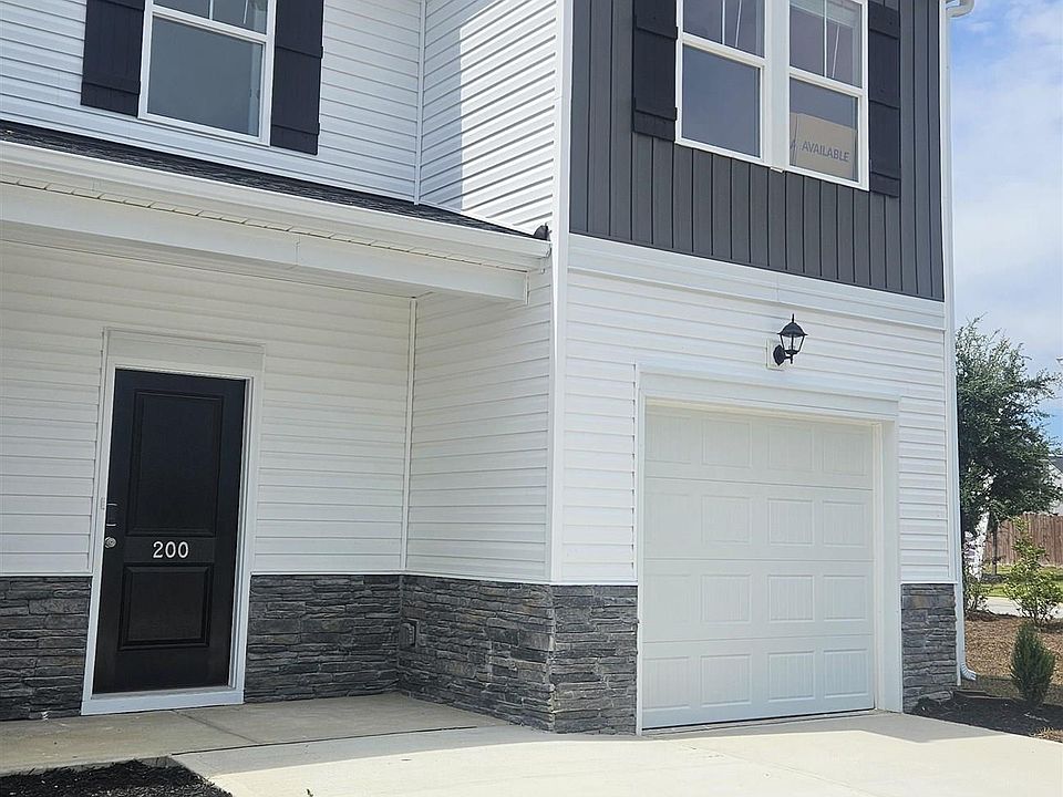 1st image of 212 Sunny Hill Dr